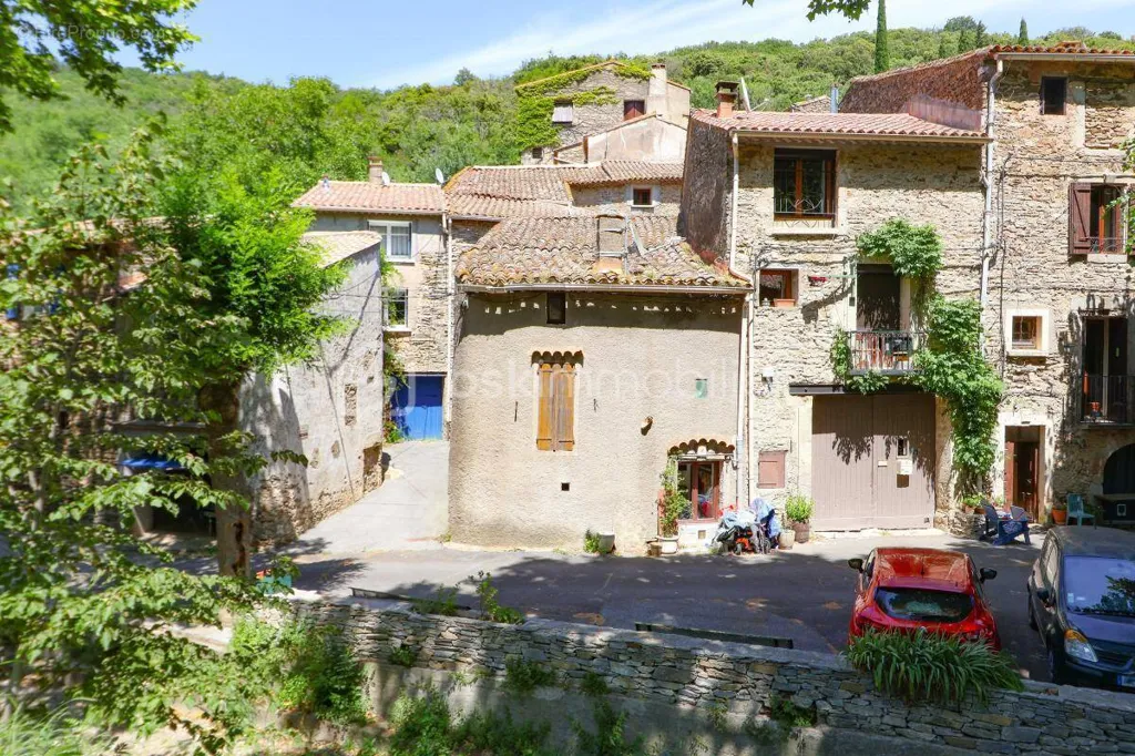 Extérieur - Maison de Village avec Combles et Terrain à Cabrières