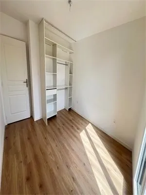 Pièces - Appartement 2 Pièces avec Balcon à Vaires-sur-Marne