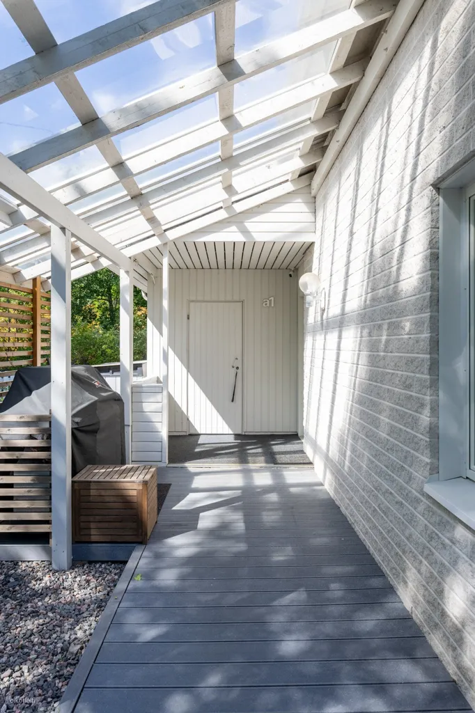 Terrasse - Modernised Apartment with Sauna in Leppävaara, Espoo