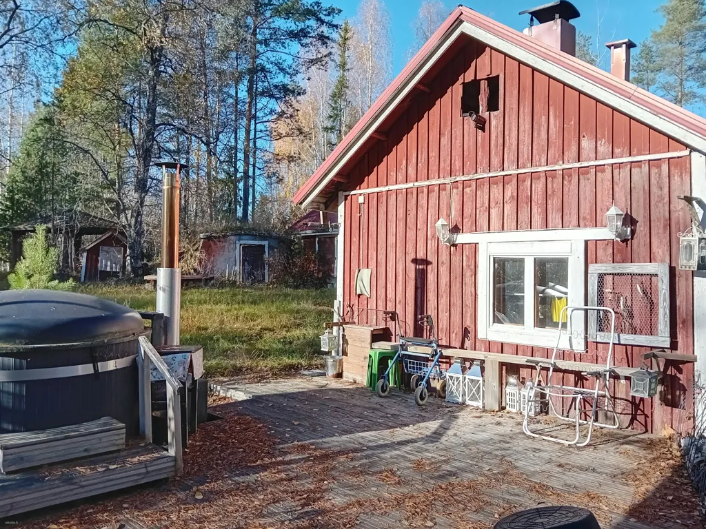 4-toaline maja asukohas FI