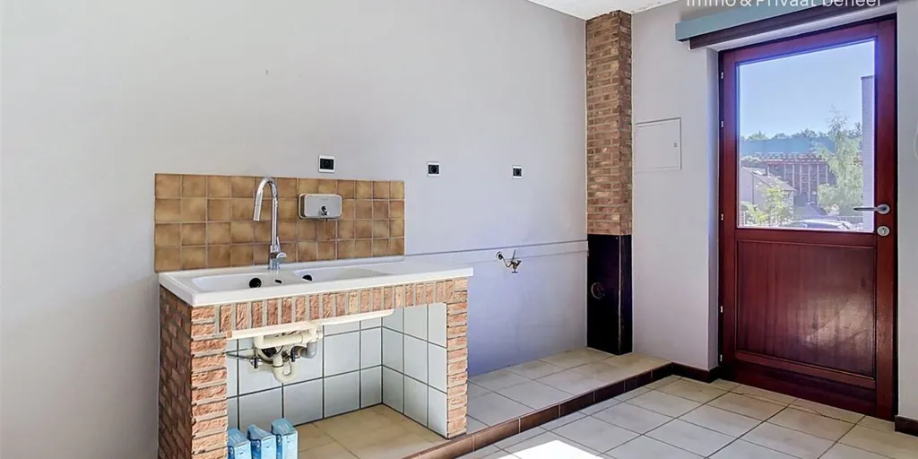 Salles de bain - Villa à Renover avec Jardin à Overijse