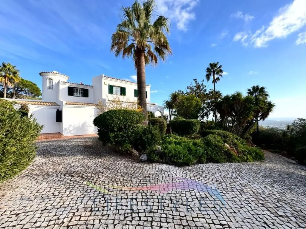 Välivaade - Luxury Villa with Coastal Views in Faro