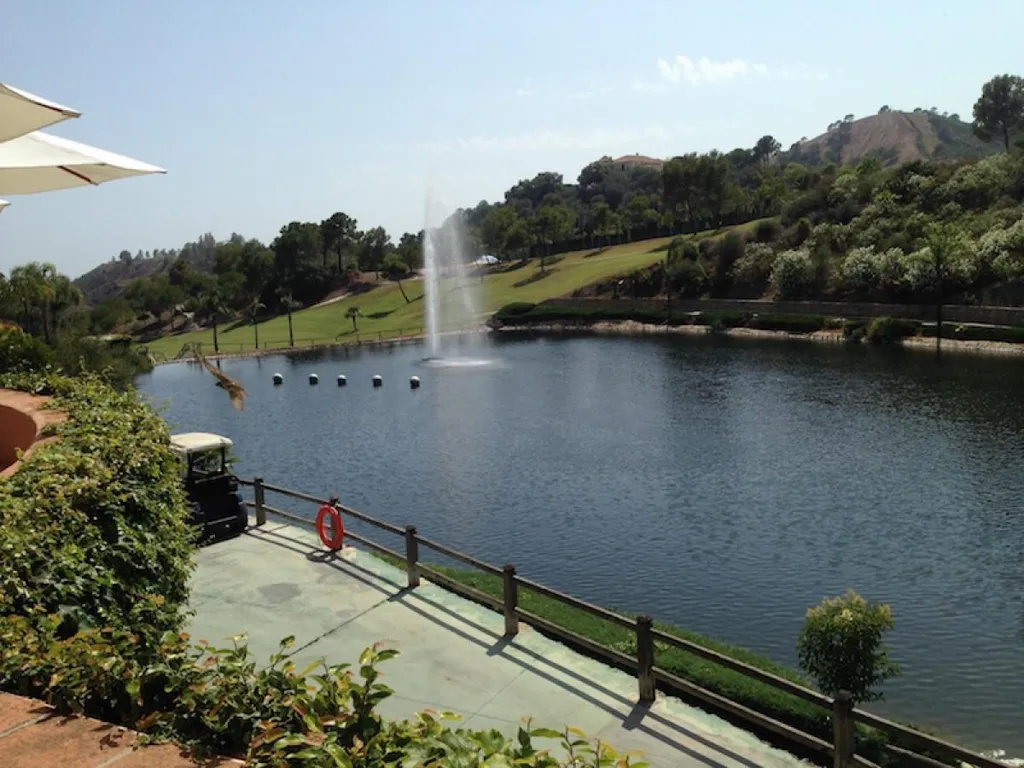 Giardino - Development Plot with Sea Views in Benahavís