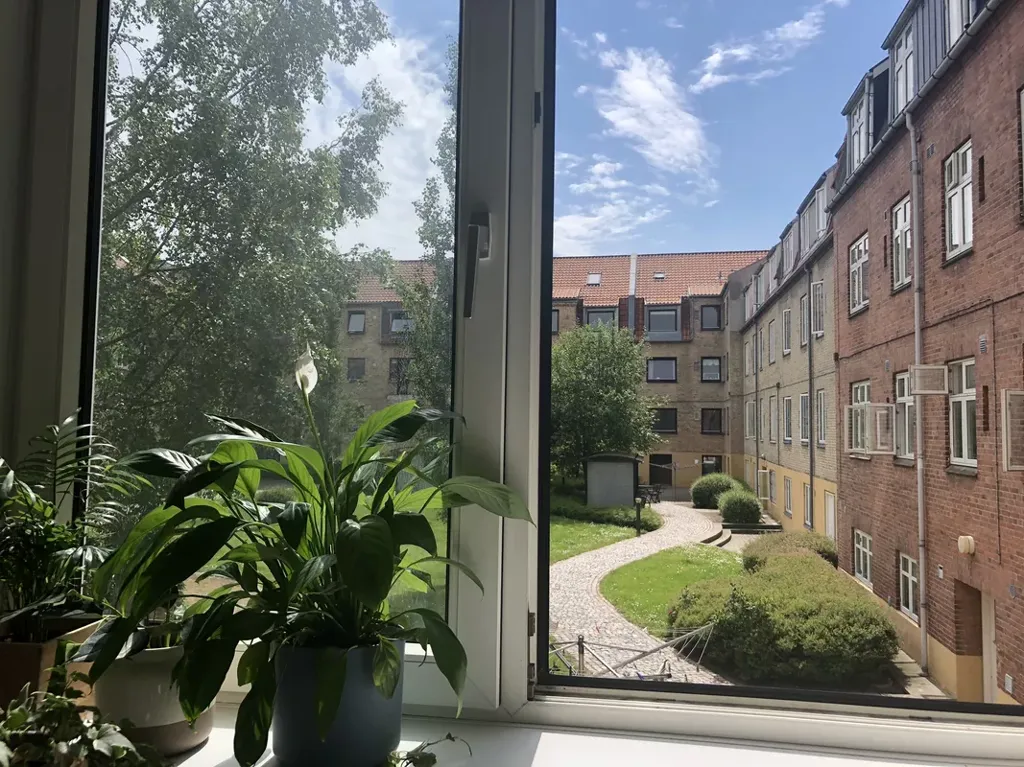 Balcon - Two-Bedroom Flat with Garden in Ø-Gade Quarter