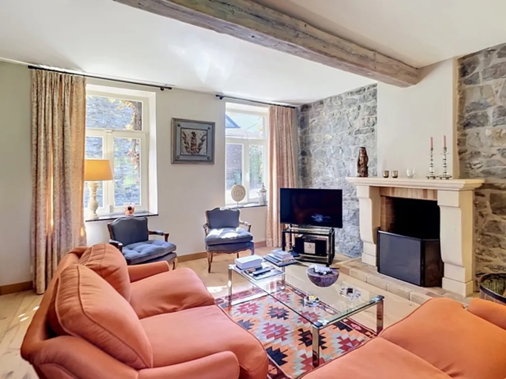 Elutuba - Fully Renovated House with Courtyard in Sprimont