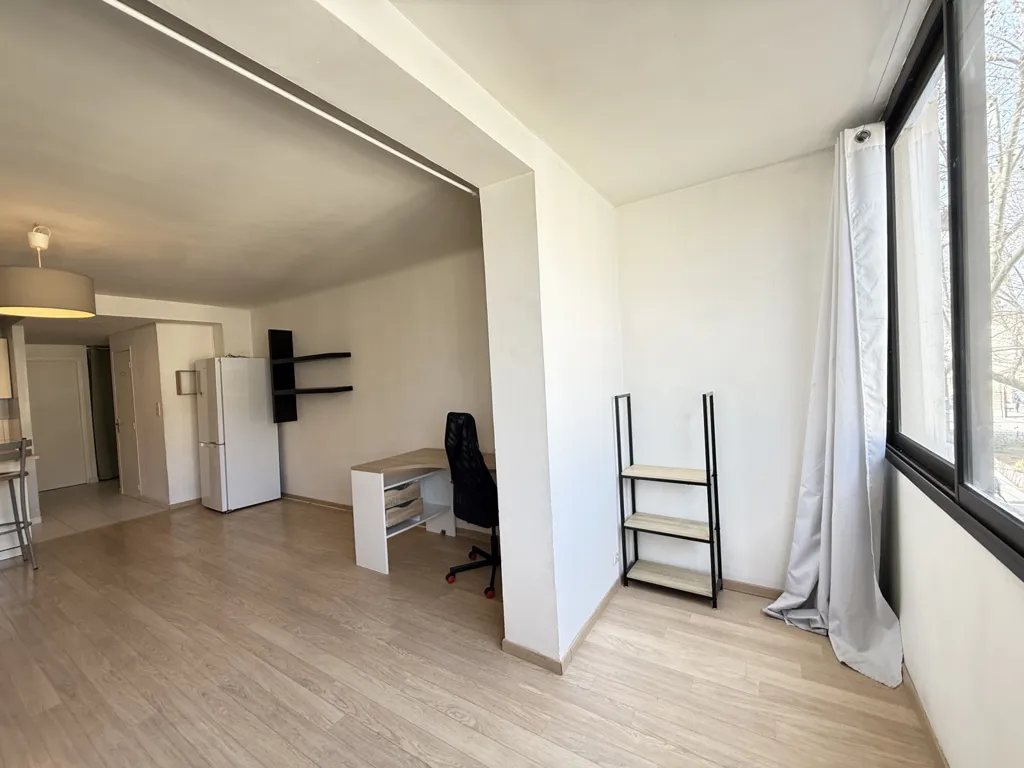Séjour - Appartement avec vue dégagée à Montpellier Écusson