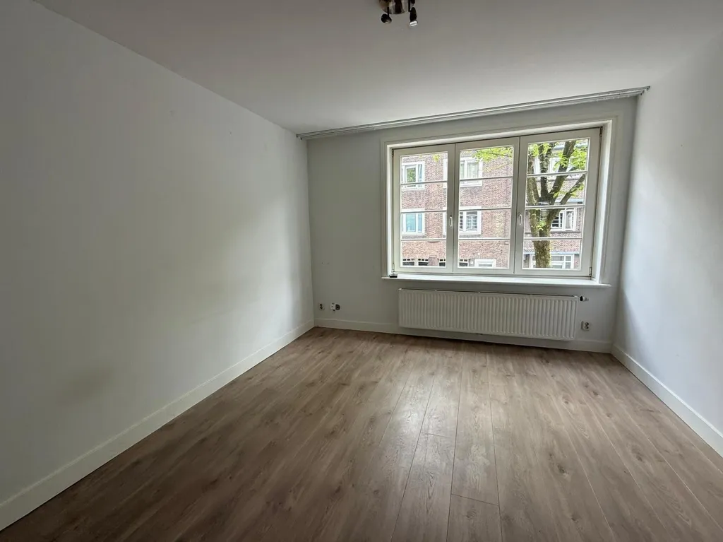 3-toaline korter asukohas Amsterdam