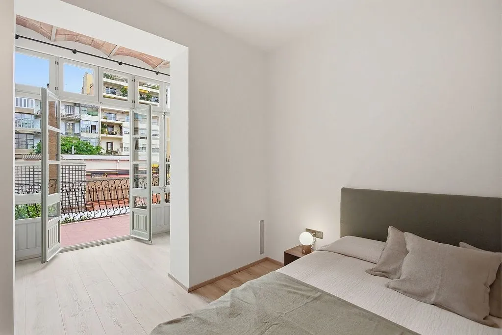 Chambres - Refurbished Flat in Modernist Building, Barcelona