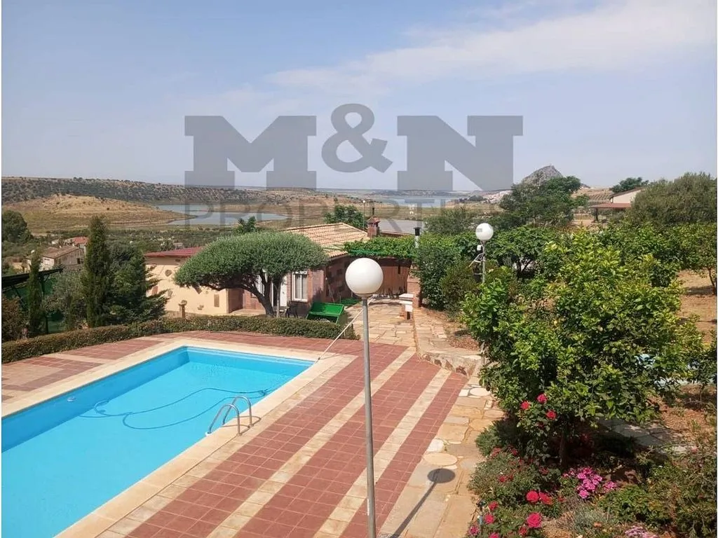 Bassein - Rural Cortijo with Pool near Alange