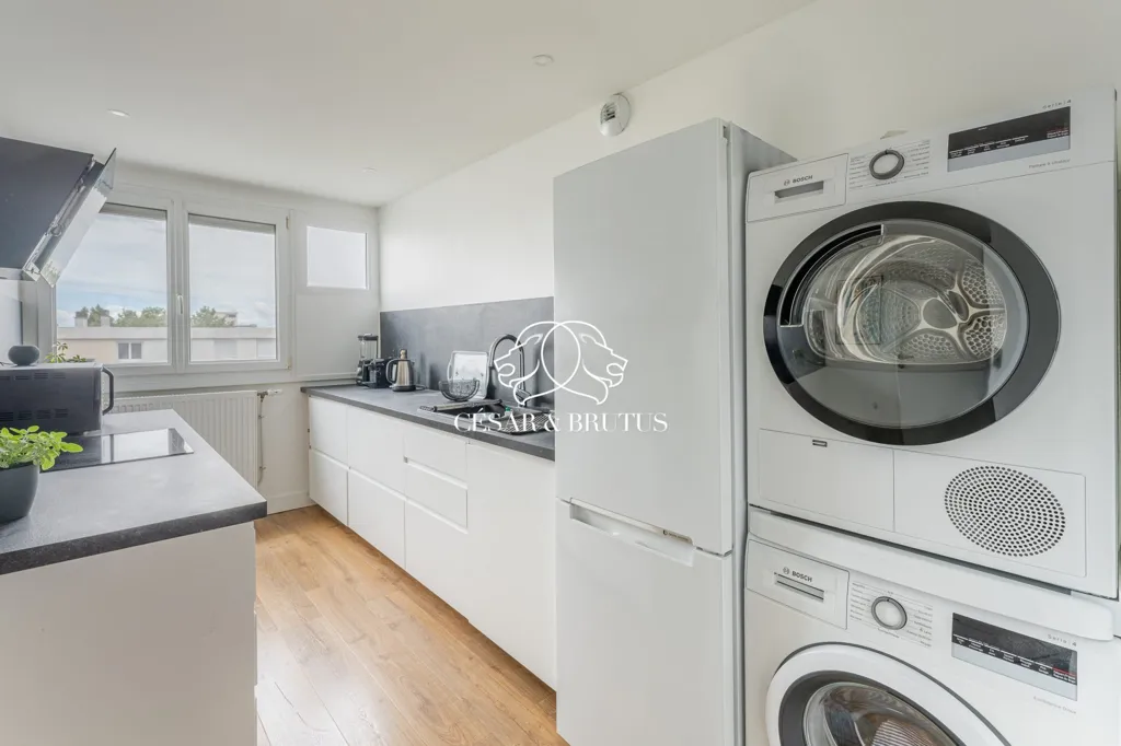 Buanderie - Appartement T3 Rénové avec Balcon à Caluire