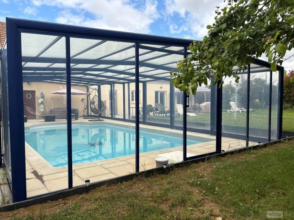 Piscine - Maison avec Piscine et Jardin près de Voves