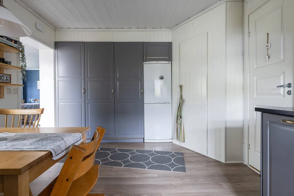 Söögituba - Eco-Friendly Villa with Garden in Östnor
