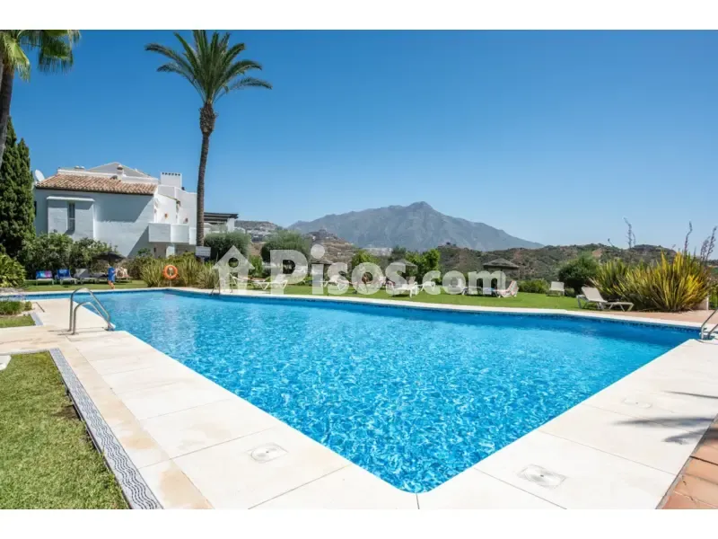 Bassein - Scandinavian-Style Apartment with Pool in La Quinta