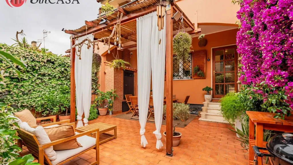 Terrass - Rear-Accessioned Villa with Pool in Cerveteri