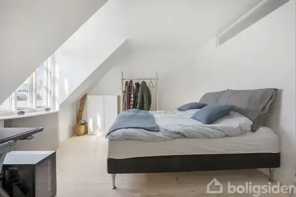 Magamistoad - Renovated Flat with Classic Charm in Frederiksberg