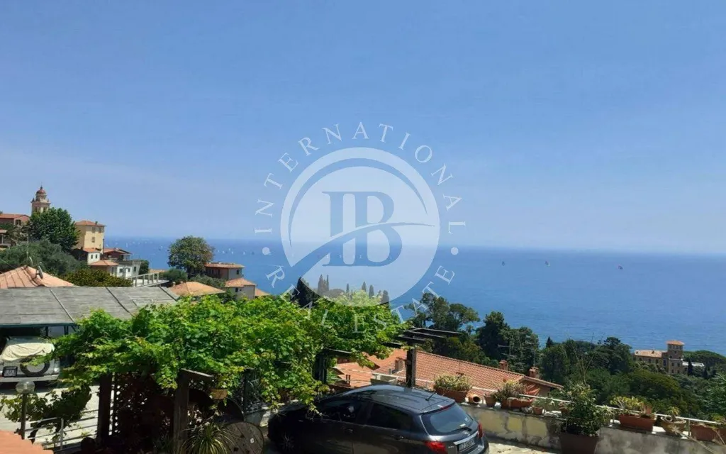 Terrass - Villa with Panoramic Sea View in Mortola