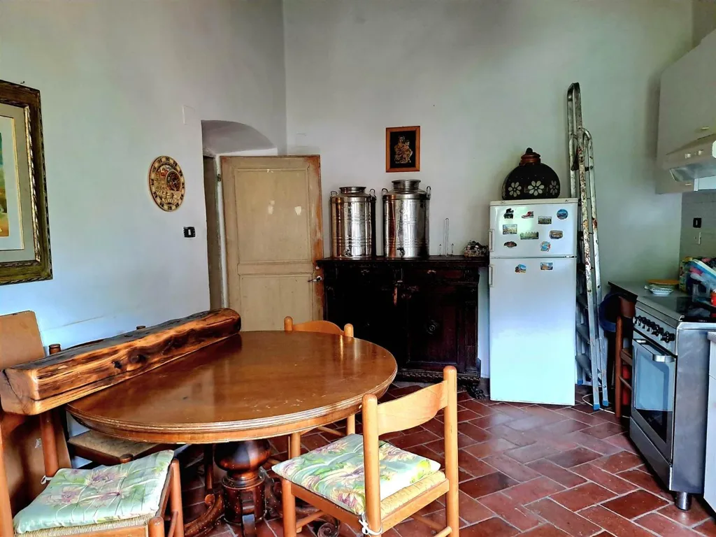 Salle à manger - Rustic Farmhouse with Olive Grove in Pontassieve