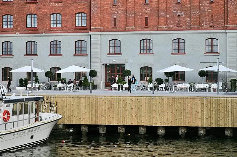 Välivaade - Modern Apartment with Waterfront Proximity in Saltsjöqvarn