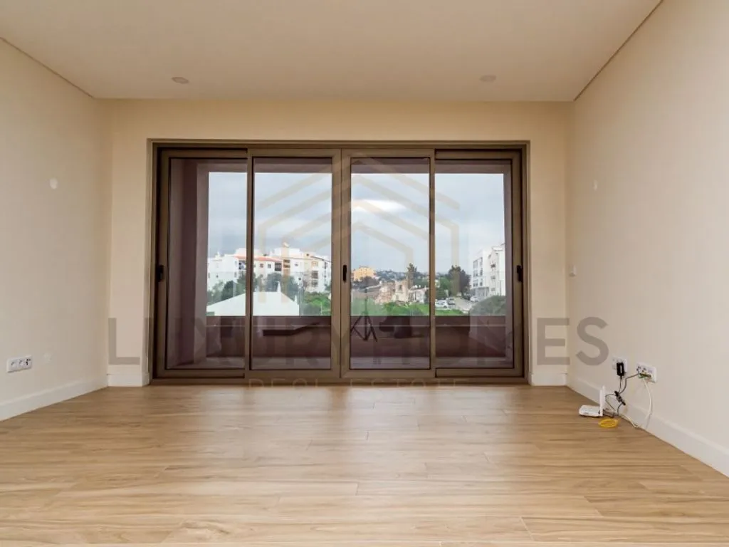 Pièces - Luxury Duplex with Terrace in Almancil