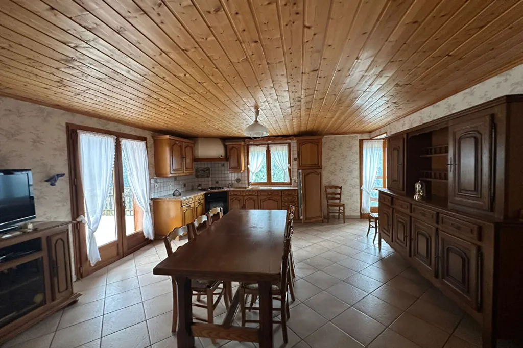 Söögituba - Chalet with Two Apartments in Villard-sur-Doron