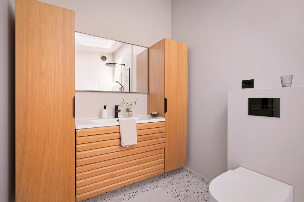 Salles de bain - Architect-Designed Villa with Seafront in Boganesstraen