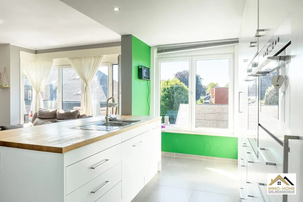 Cucina - Bright Apartment with 3 Bedrooms in Sint-Amandsberg