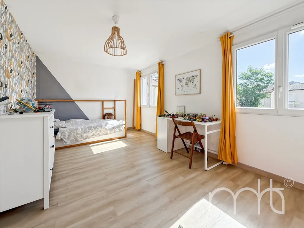 Chambres - Maison Traversante avec Jardin à Asnières-sur-Seine