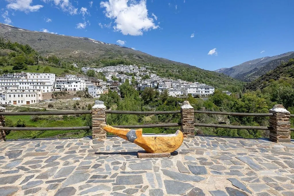 Trevélez Apartment with Terraced Views