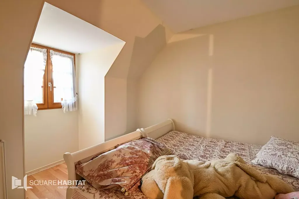 Chambres - Maison de 8 Pièces avec Jardin à Bourguebus