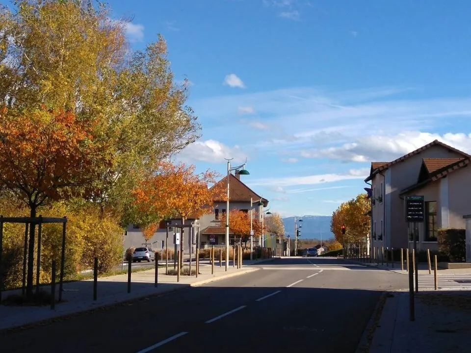 Buildable Land with Panoramic View in Rochetoirin