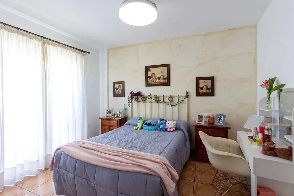 Chambres - Terraced Semi-Detached House in Salobreña