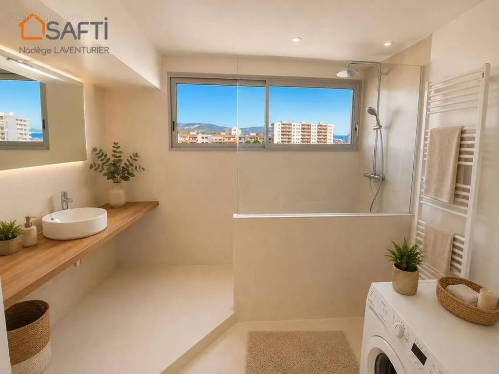 Bagni - Renovated 2-Bed Flat with Sea View in Ajaccio