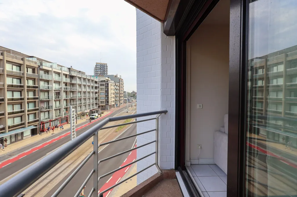 Balcon - Studio Meublé avec Terrasse à Oostduinkerke