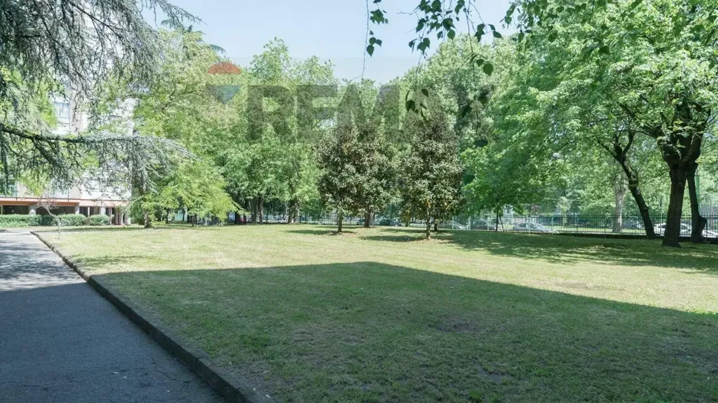 Aed - Shared Apartment with Balcony near Bicocca, Milan