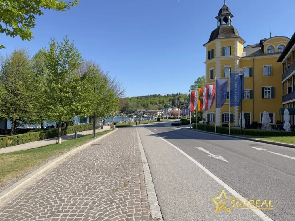 Möblierte 3-Bedroom Apartment with Balcony in Velden Centre