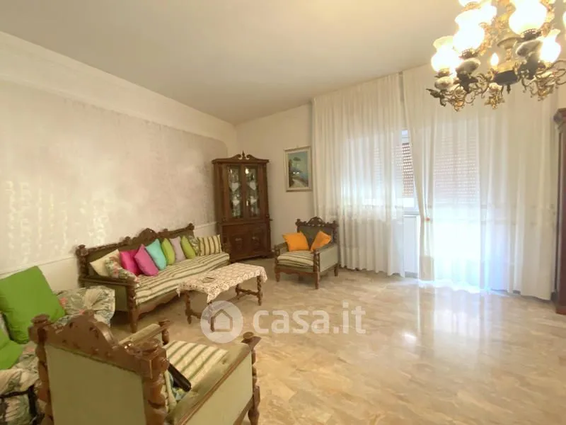 Soggiorno - Apartment with Balcony in Laterza