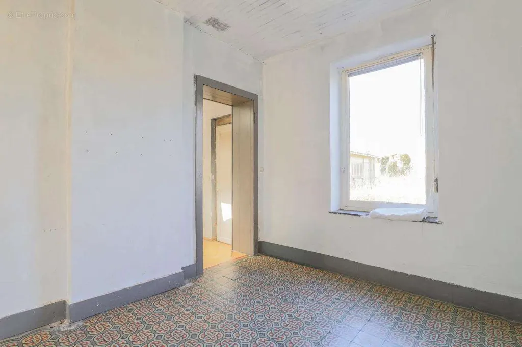Pièces - Maison Individuelle avec Jardin à Maubeuge