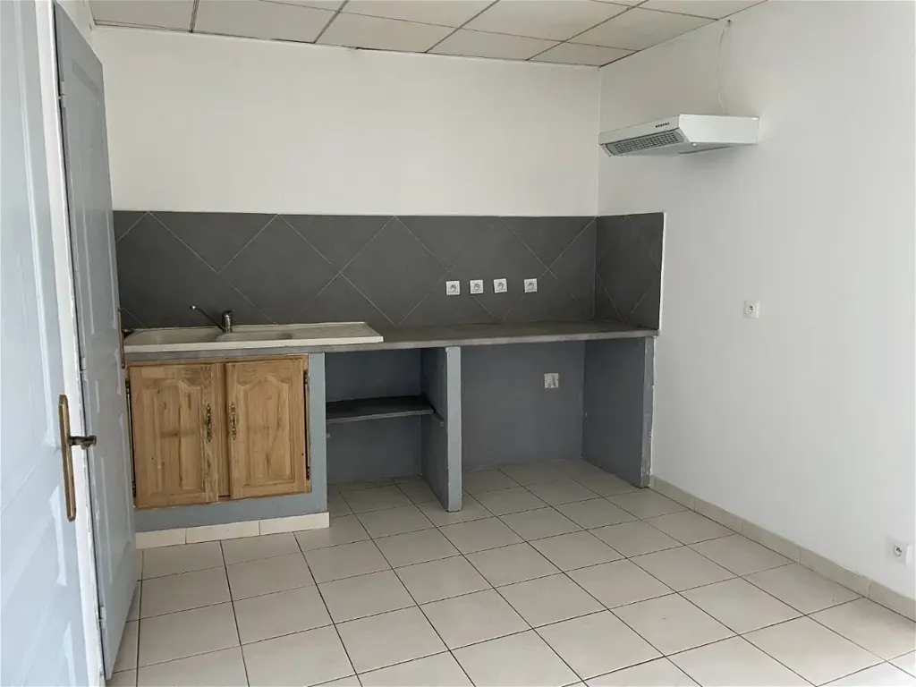 Köök - Flat in Town Centre, St-Maximin-la-Sainte-Baume