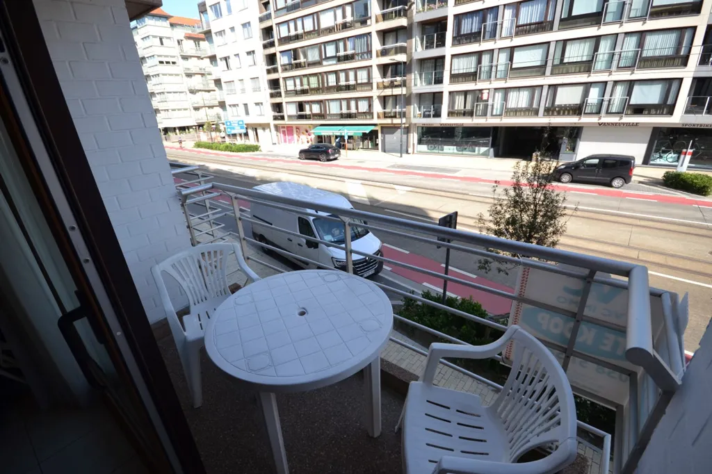 Rõdu - Apartment with Terrace in Oostduinkerke