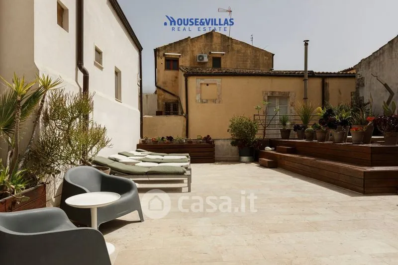 Jardin - Restored House with Panoramic Terrace in Noto