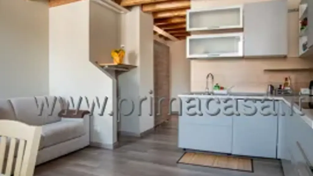 Cocina - Trilocale with Terraced View in Gargnano