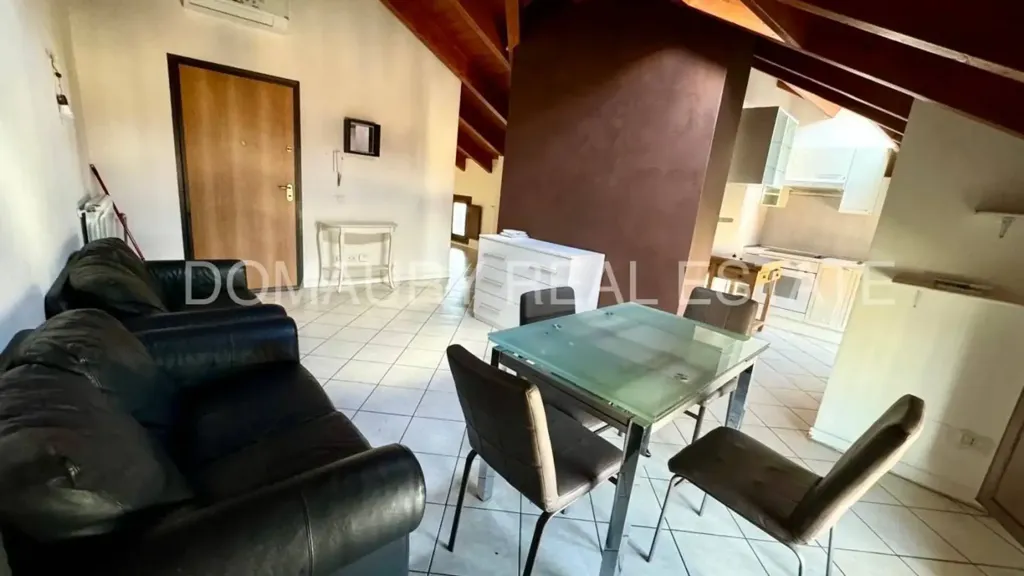 Dining Room - Trilocale with Double Exposure in Milan