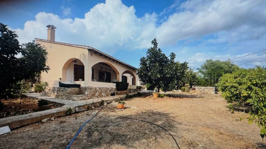 Välivaade - Rustic House with Pool in Reis Catòlics