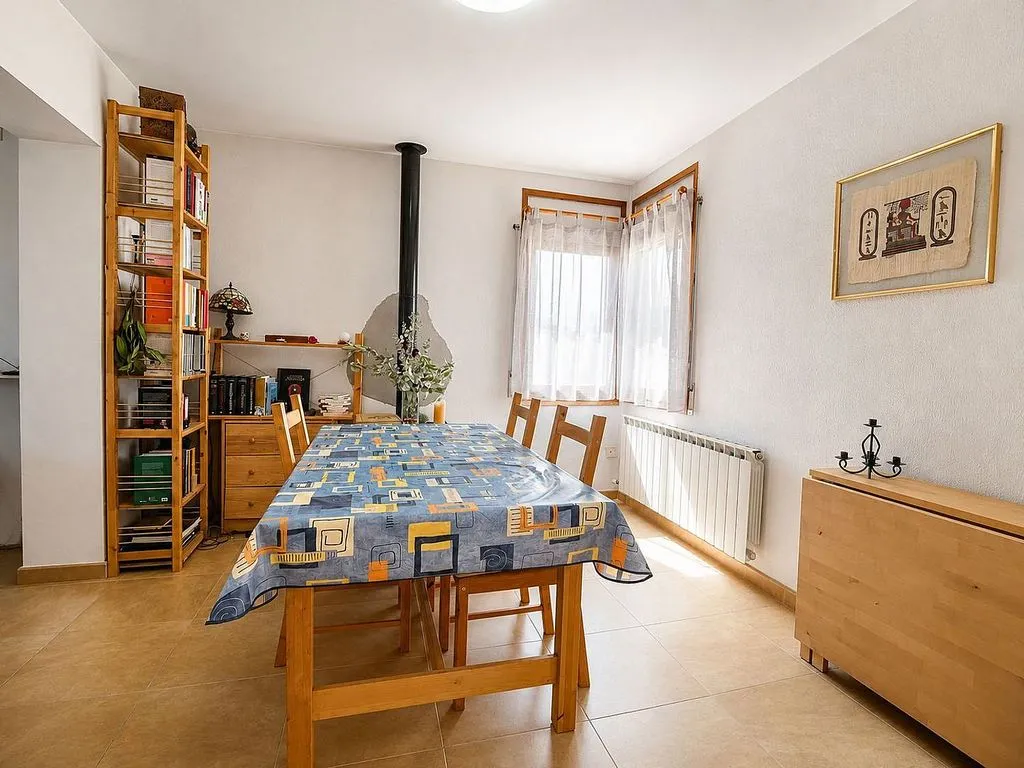 Salle à manger - Chalet with Terrace in Mas Mora, Sant Daniel