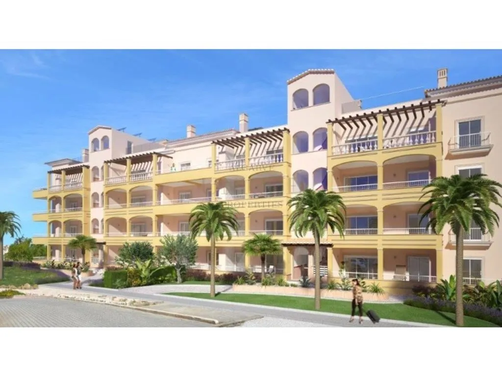 Luxury Flat with Rooftop Pool in Lagos