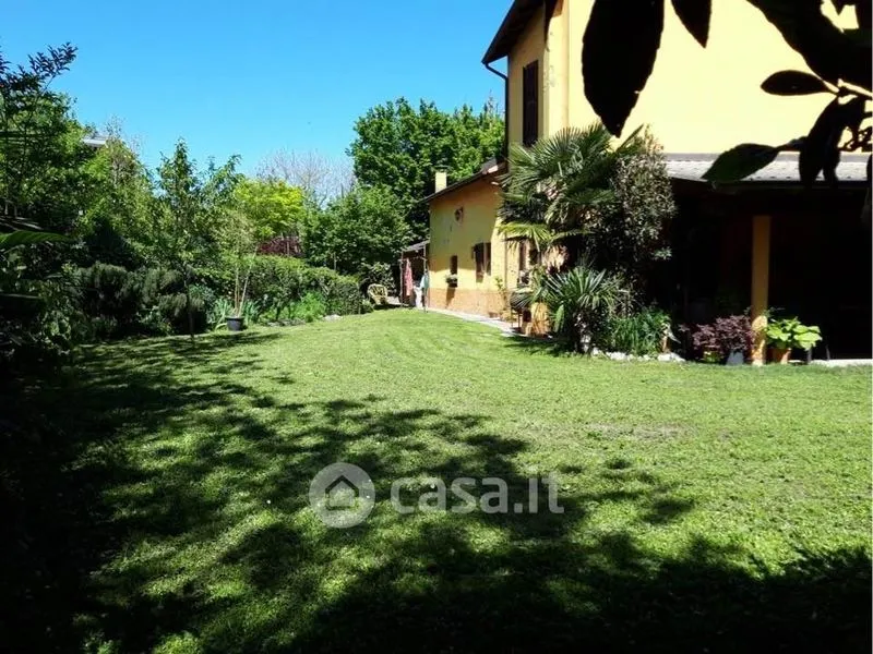 Jardin - Rustic Villa with Garden in Cremona