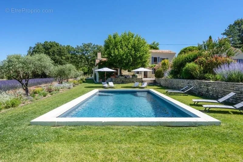 Bassein - Renovated Bastide with Luberon View in Oppède