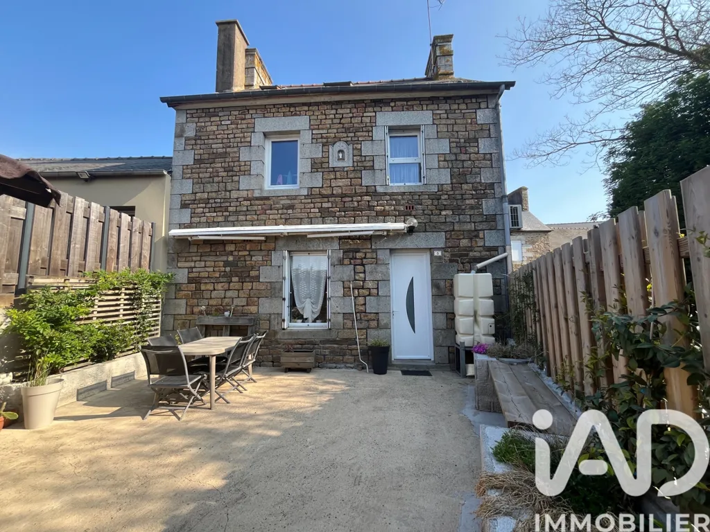 Giardino - Charming Stone House with Courtyard in Vendel