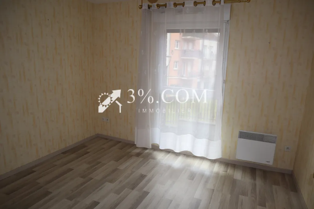 Pièces - Appartement T4 avec Balcons et Vue sur Parc à Seclin