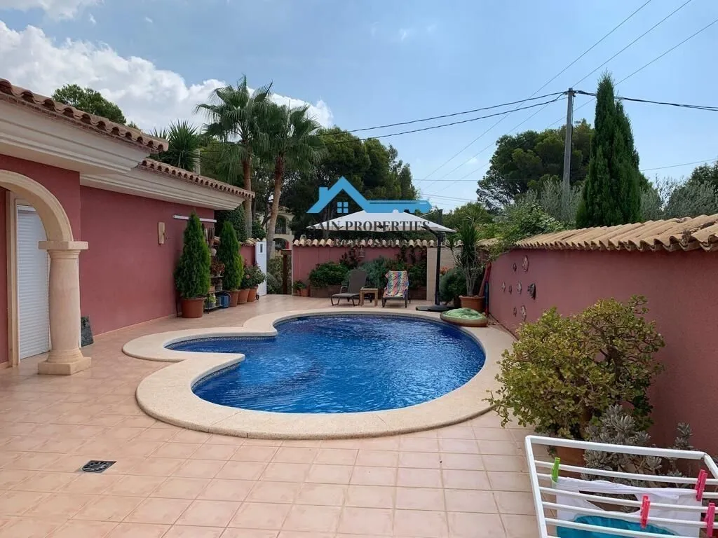 Pool - Luxury Villa with Sea View in Altea